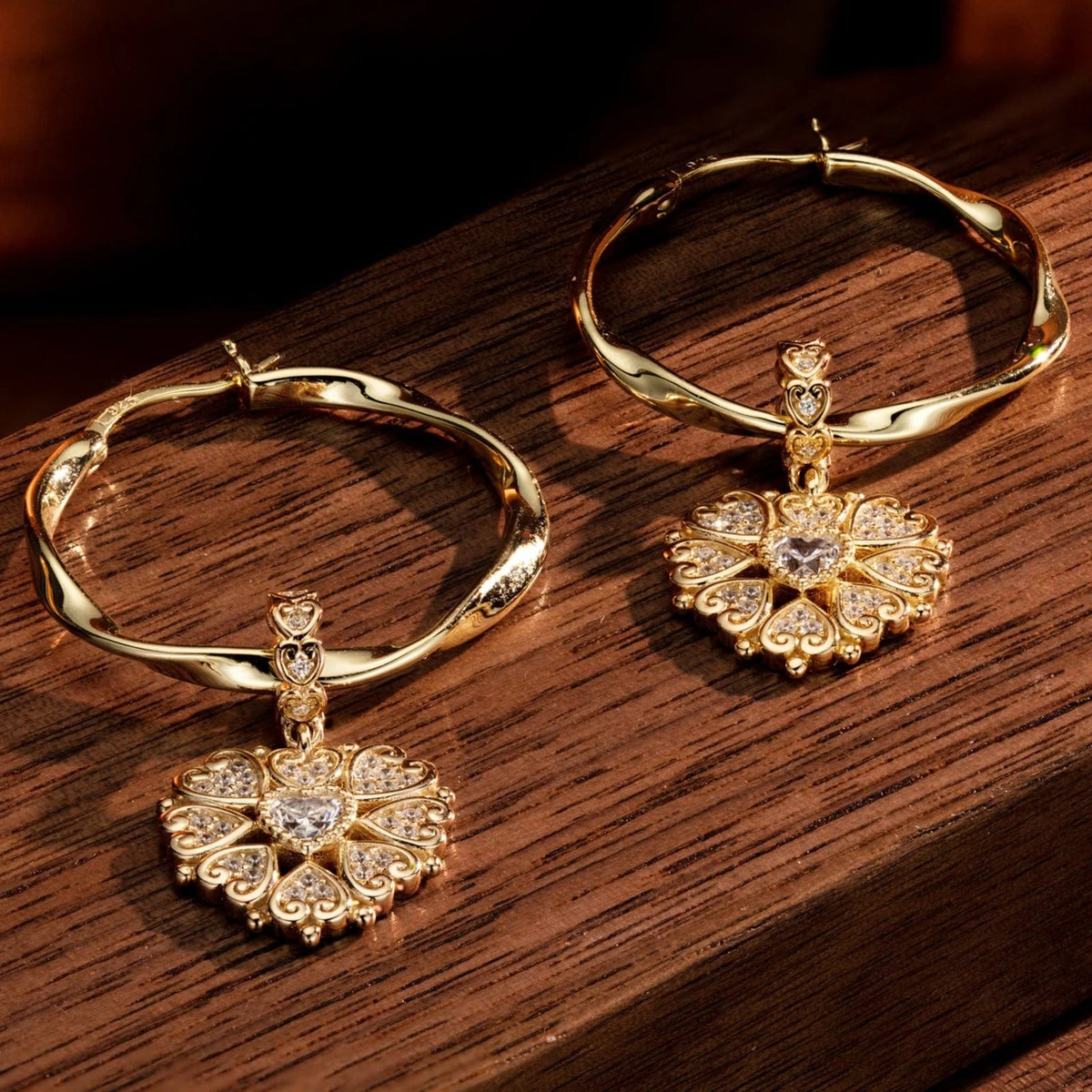 Queen Of Glitter Tarnish-Resistant Silver Charms Earrings Set M Size Classic Hoop Earrings with Sterling Silver Ear Post In 14K Gold Plated